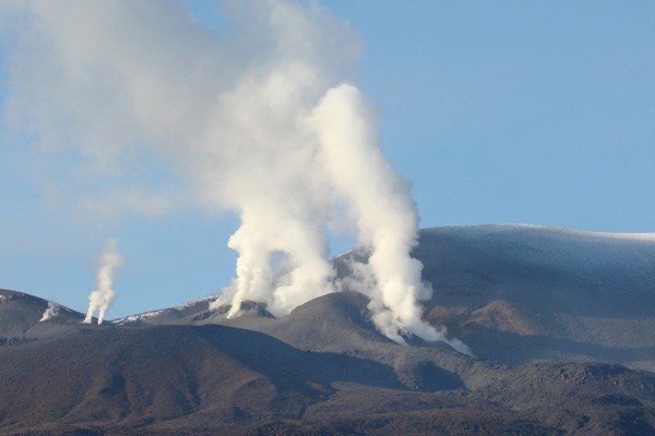 Tongariro-August-2012-New-Zealand